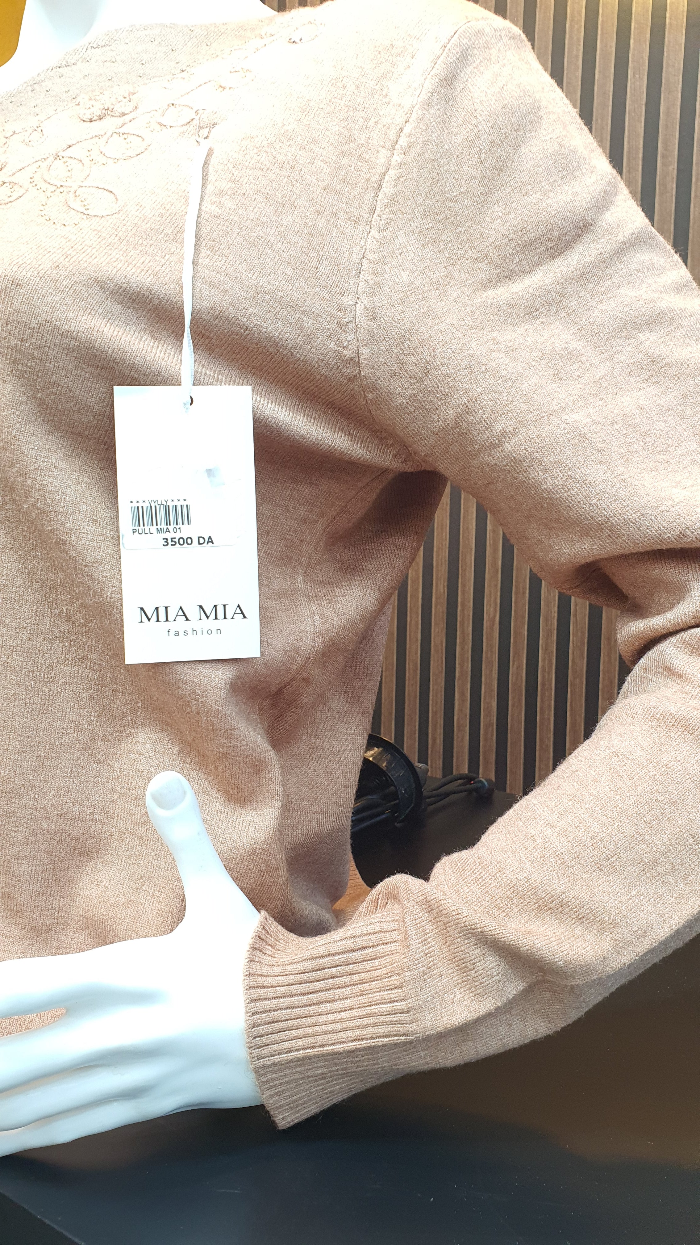 PULL MIA MIA 01