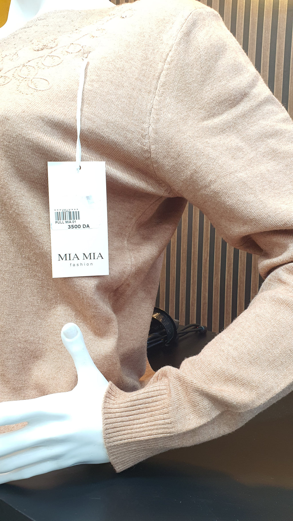 PULL MIA MIA 01