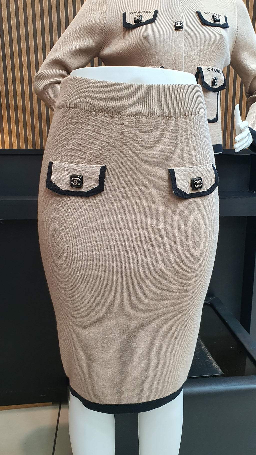 ENSEMBLE NEW LOOK 14