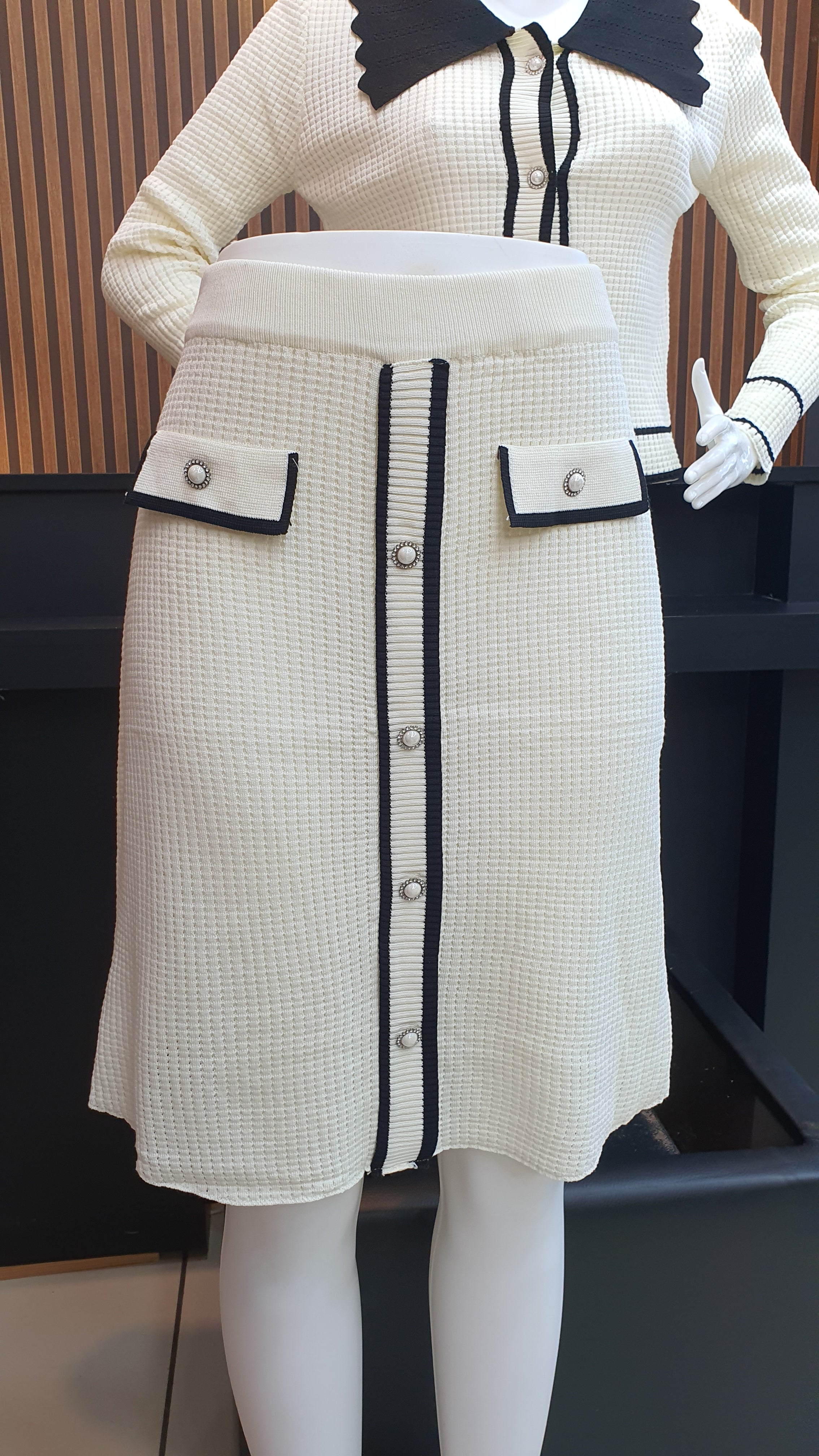 ENSEMBLE NEW LOOK 06