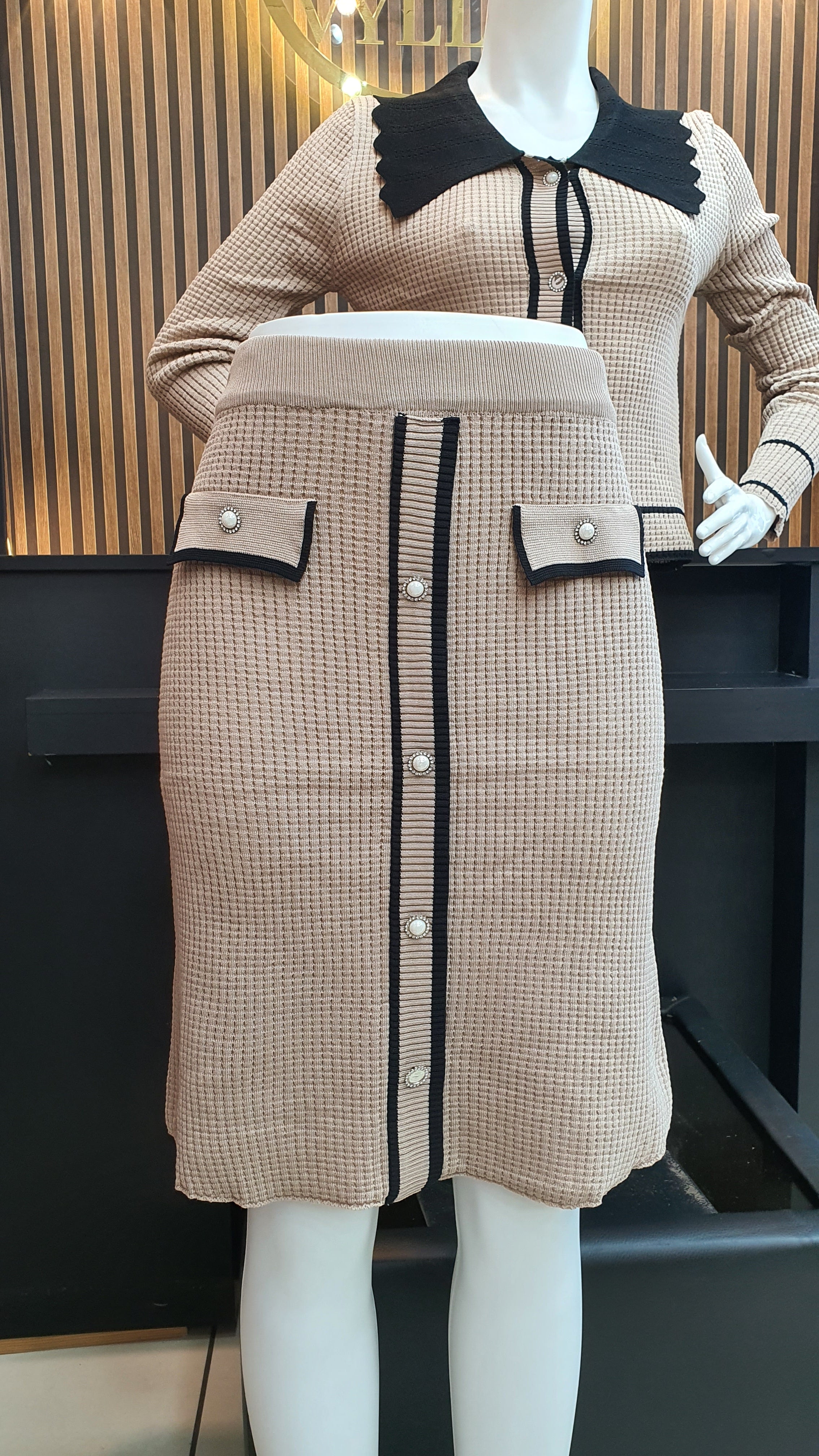 ENSEMBLE NEW LOOK 06