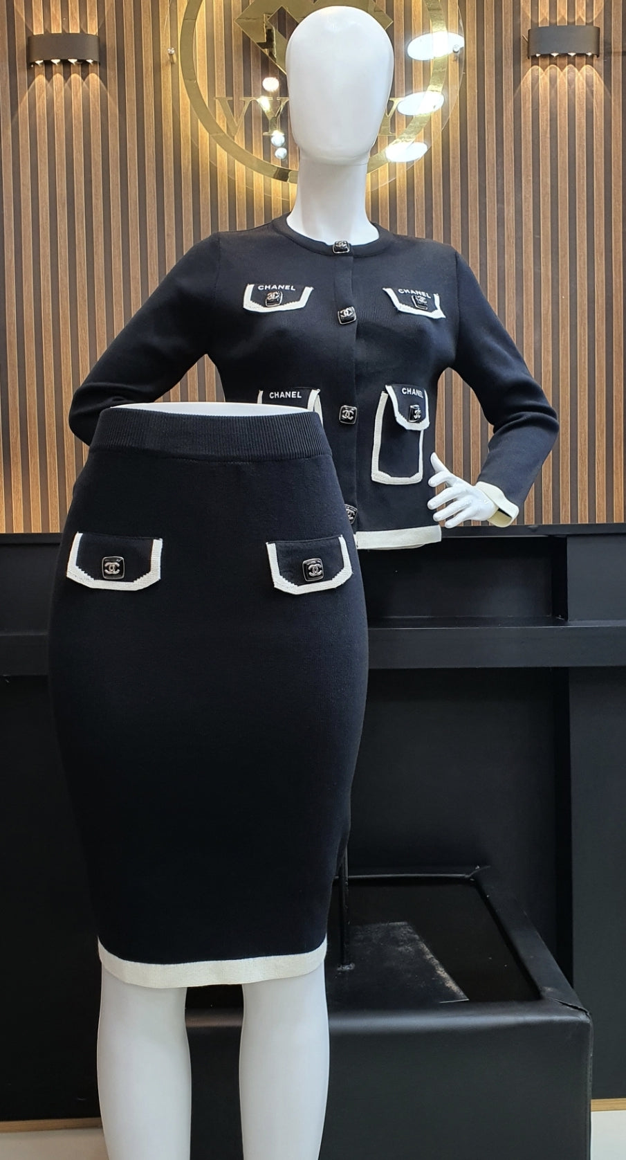 ENSEMBLE NEW LOOK 14